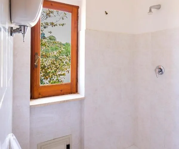 Apart-hotel Limoneto *