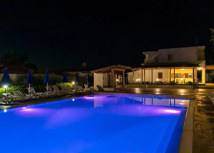 Apart-hotel Limoneto *