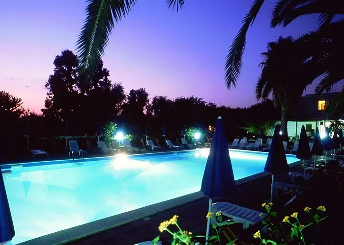 Apart-hotel Limoneto *