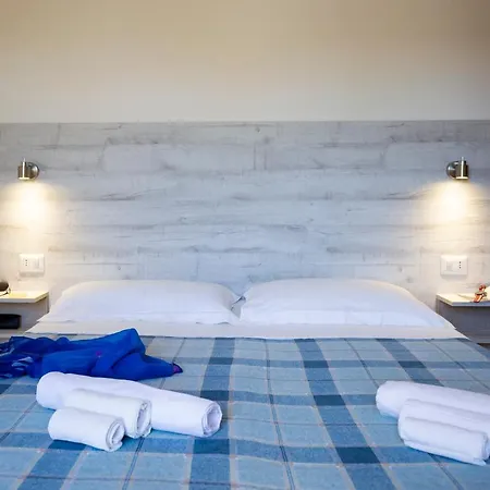 Limoneto Aparthotel *