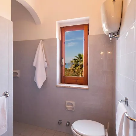 Limoneto Aparthotel *